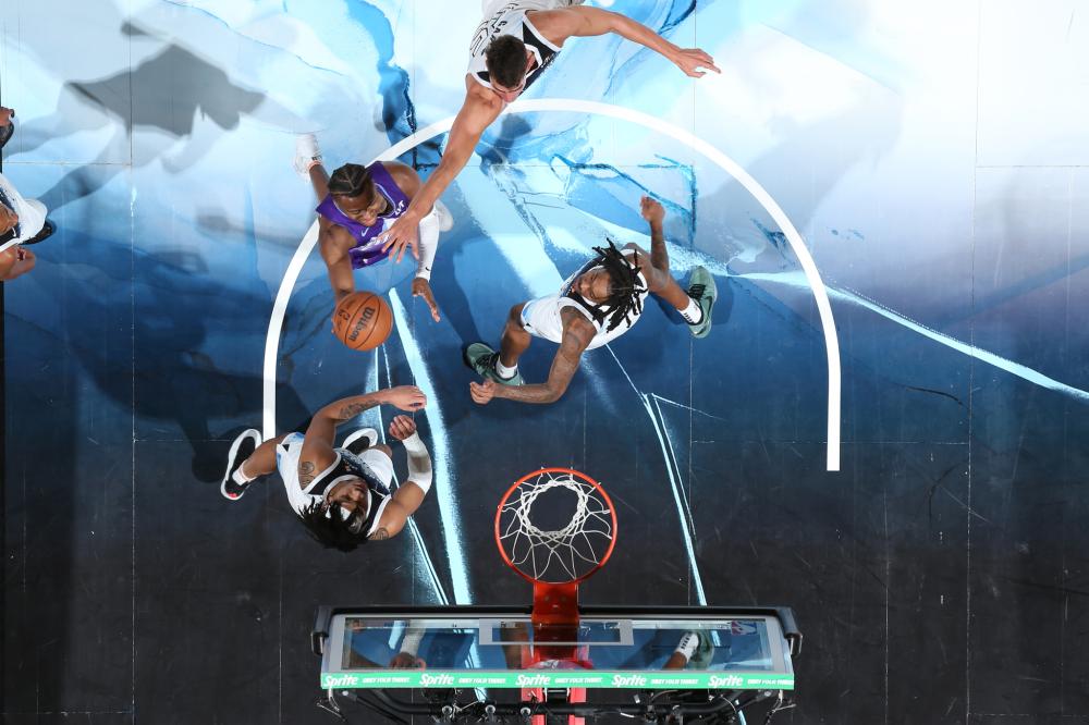 以及他对自 以及他对自